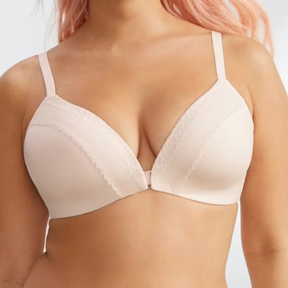 Elegant Lace Trim Front Close Bra in Cream